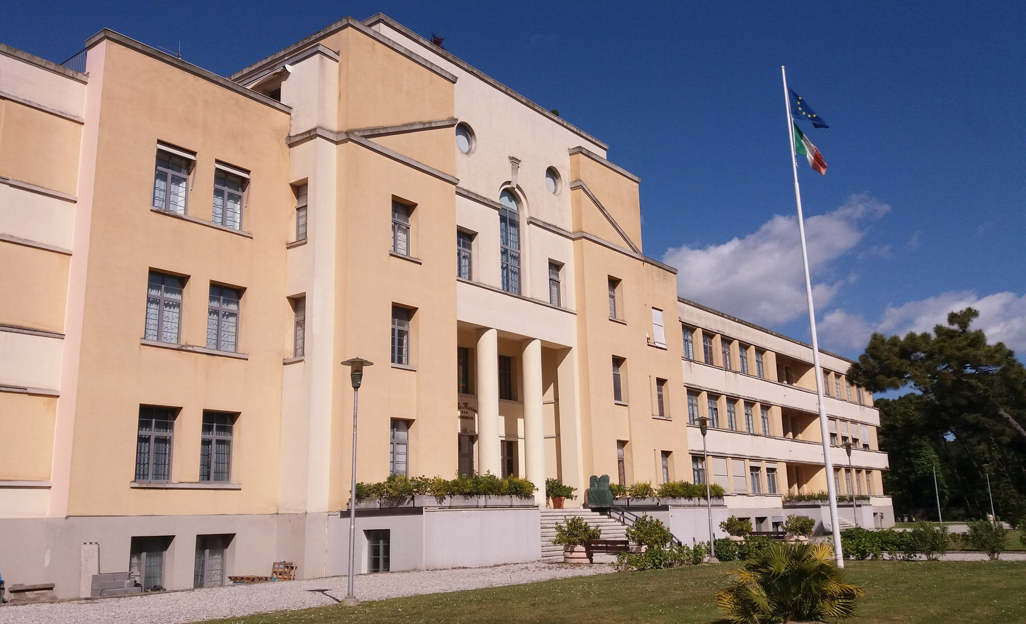 Marina Aparthotel