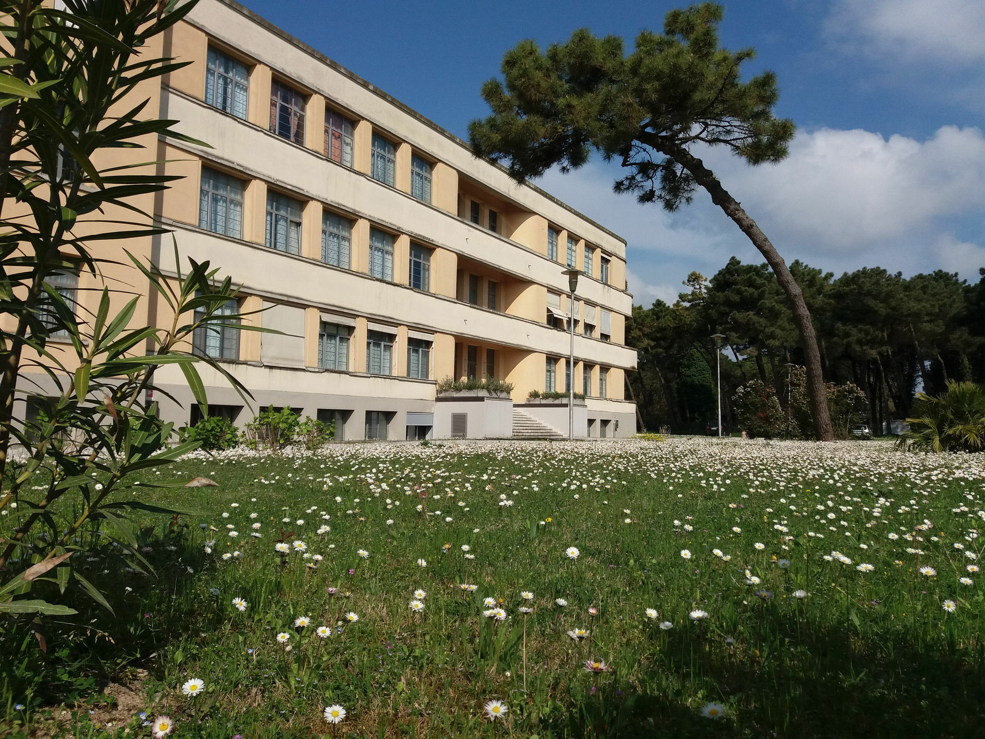 Marina Aparthotel
